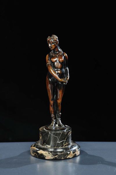 Scultura in Bronzo Raffigurante Figura Femminile, XIX Secolo
