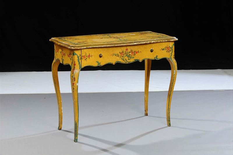 Tavolino Luigi XV in legno laccato, Genova XVIII-XIX secolo  - Asta Antiquariato, Argenti e Dipinti Antichi - Cambi Casa d'Aste