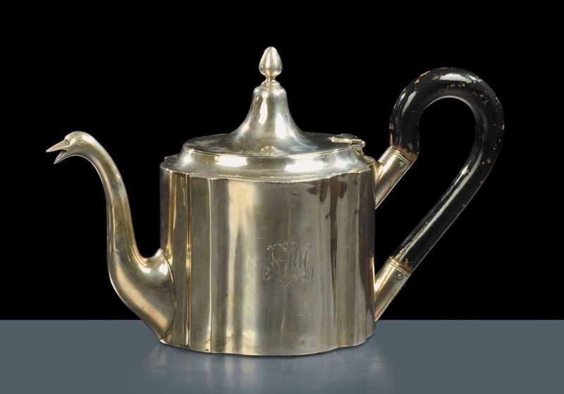 Teiera o caffetiera in argento con manico in legno ebanizzato, Firenze XVIII secolo  - Auction Antiquariato, Argenti e Dipinti Antichi - Cambi Casa d'Aste
