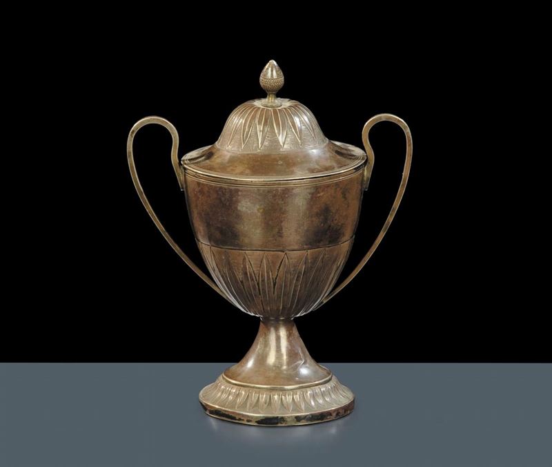 Zuccheriera in argento a vaso biansato, Napoli XIX secolo  - Asta Antiquariato, Argenti e Dipinti Antichi - Cambi Casa d'Aste