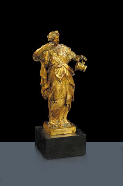 Figura Allegorica in Bronzo Dorato con Versatoio, Italia XVII Secolo