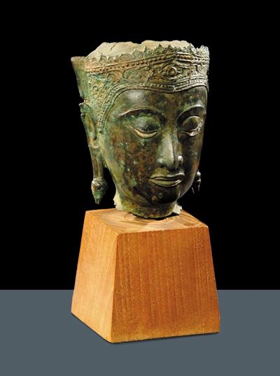 Piccola Testa del Buddha, Thailandia Epoca Ayudhya, XVI-XVII Secolo