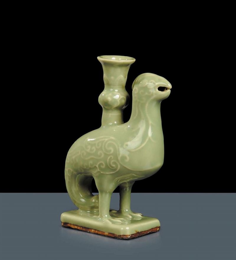 Uccello portacandela in porcellana celadon, Cina XIX secolo  - Asta Arte Orientale - Cambi Casa d'Aste