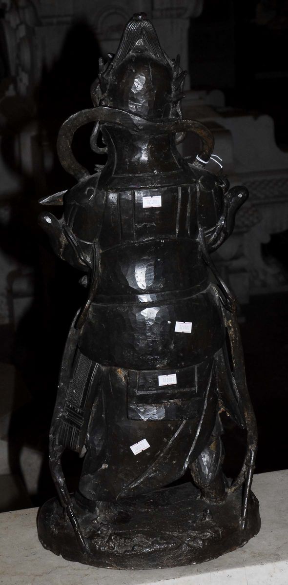 Grande Statua in Bronzo Raffigurante Dio Cinese della Guerra e Protettore della Casa, Riferibile ...