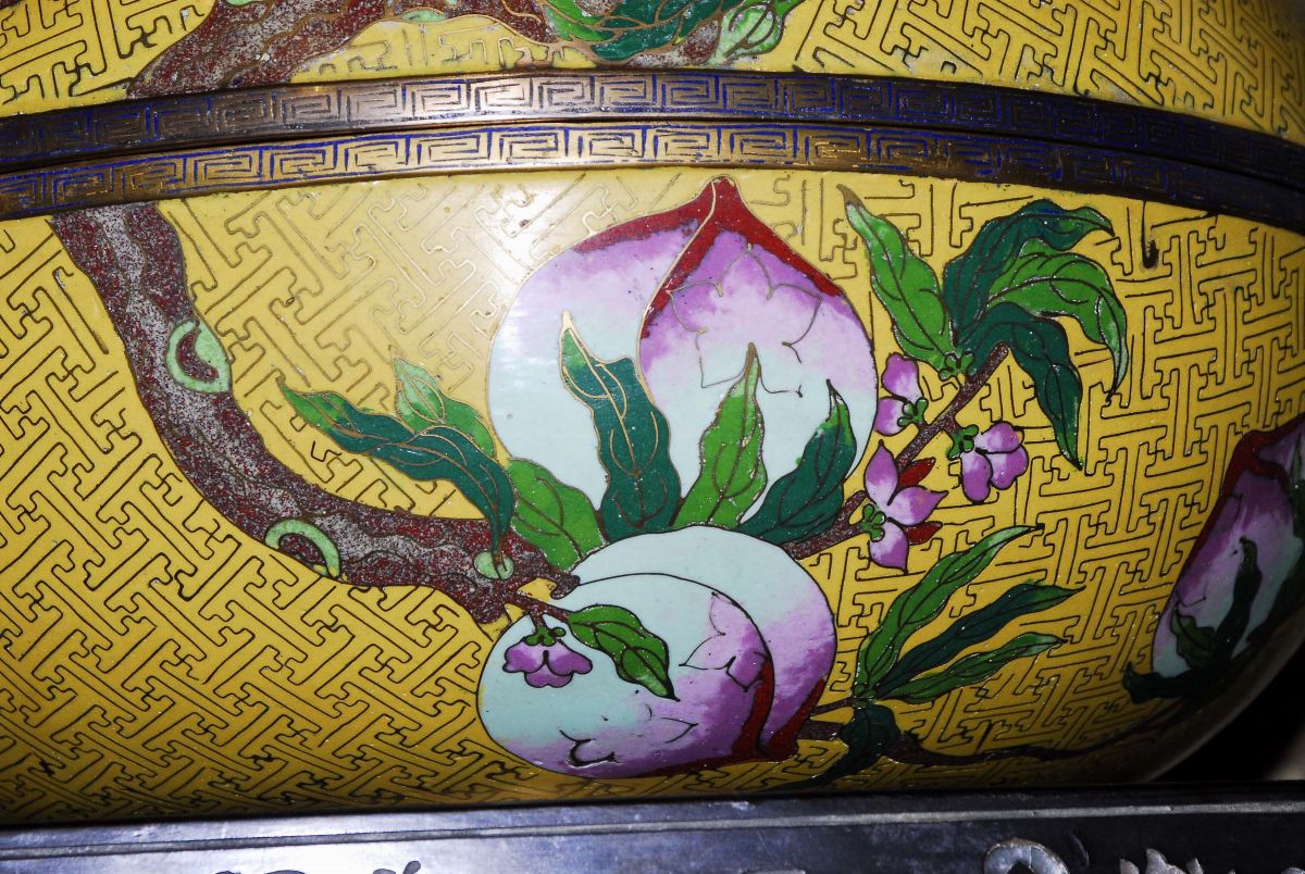 Scatola Rotonda in Smalti Cloisonnè, Cina
