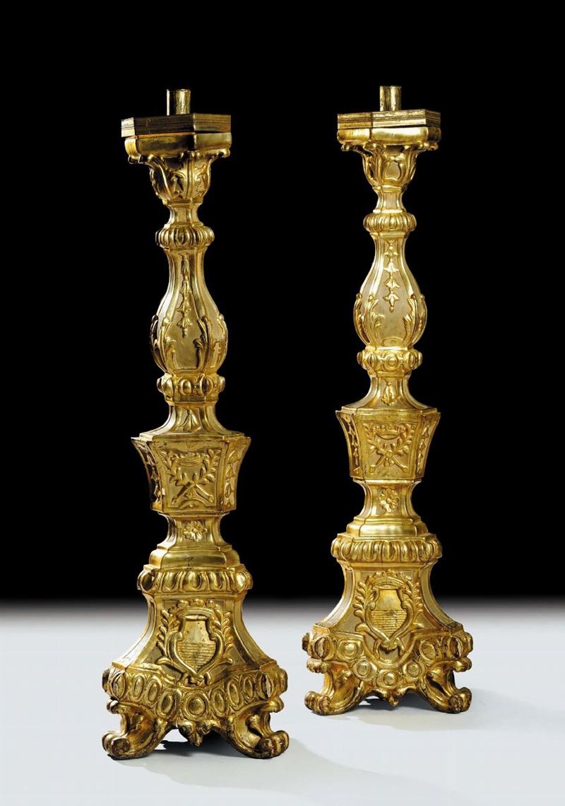Coppia di torcere in legnbo dorato a mecca, XVIII secolo  - Auction Antiquariato, Argenti e Dipinti Antichi - Cambi Casa d'Aste