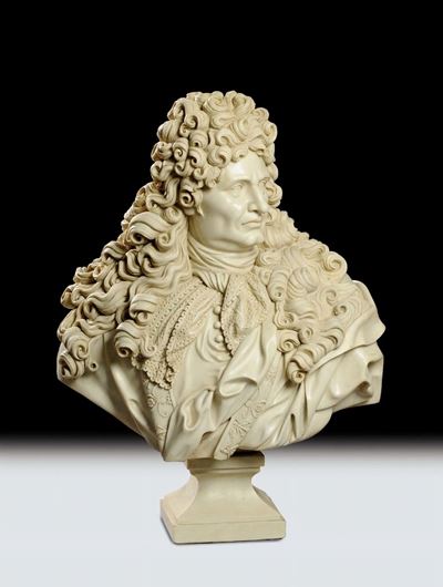 Busto in Marmo Bianco Raffigurante Nobile Francese, XVIII-XIX Secolo