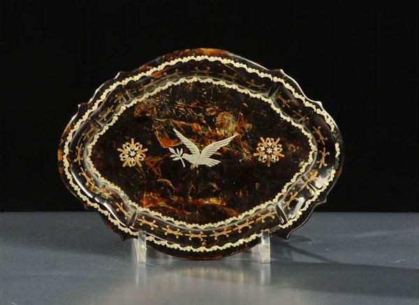 Vassoietto in tartaruga, inizio XX secolo