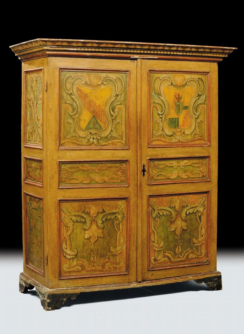 Armadio a due ante in legno laccato, XVIII secolo  - Asta Antiquariato, Argenti e Dipinti Antichi - Cambi Casa d'Aste