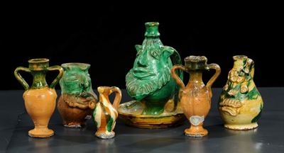 Sei tra Brocche e Vasetti in Terracotta Seminaria, Fine XIX Inizio XX Secolo