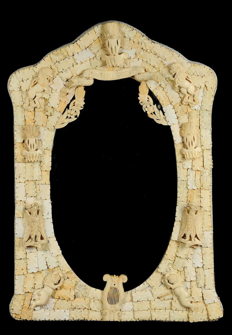 Specchiera in avorio scolpito Dieppe  - Asta Antiquariato e Dipinti Antichi - Cambi Casa d'Aste