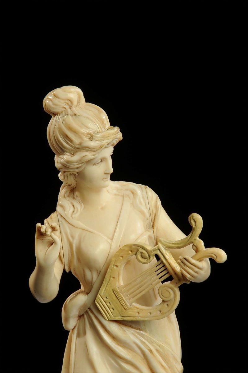 Scultura in Avorio Raffigurante Musa della Musica, Francia XIX Secolo