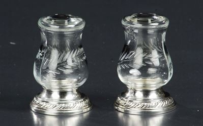 Coppia di Sale e Pepe in Argento Sterling e Vetro