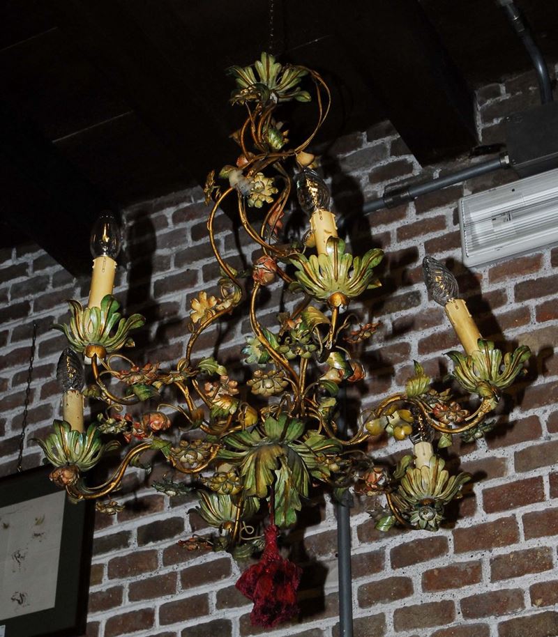 Lampadario in tolla dipinta a sei luci, Piemonte inizio XIX secolo  - Asta Antiquariato, Argenti e Dipinti Antichi - Cambi Casa d'Aste