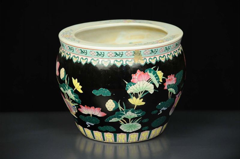 Cachepot in porcellana, Cina XX secolo  - Auction OnLine Auction 11-2012 - Cambi Casa d'Aste