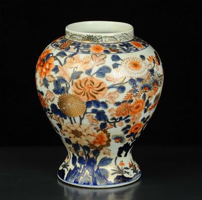 Vaso Imari in Porcellana, XX Secolo