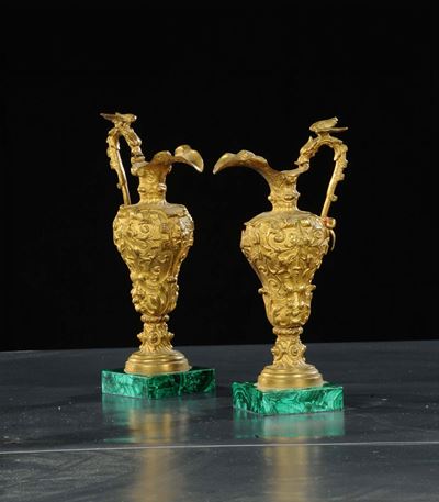 Coppia di Brocchette in Bronzo Dorato con Base in Malachite, XIX Secolo