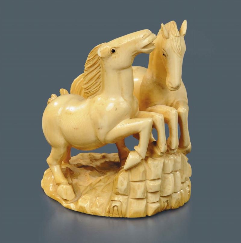 Piccolo gruppo di cavalli in avorio, Cina  - Auction Oriental Art - Cambi Casa d'Aste