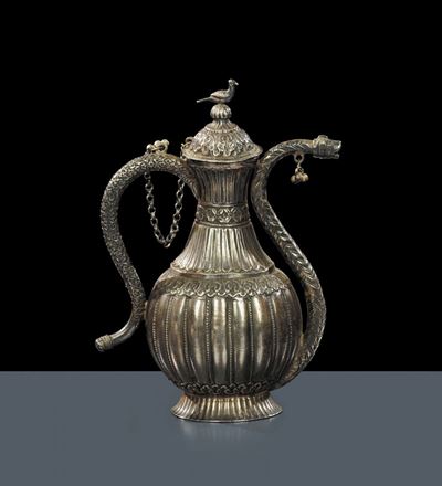 Brocchetta in Argento Sbalzato, Arte Ottomana del XVIII Secolo