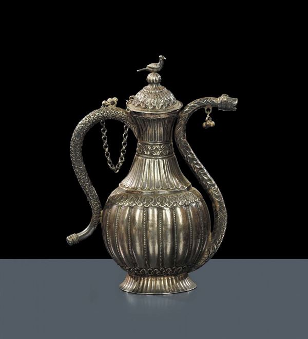 Brocchetta in argento sbalzato, Arte Ottomana del XVIII secolo