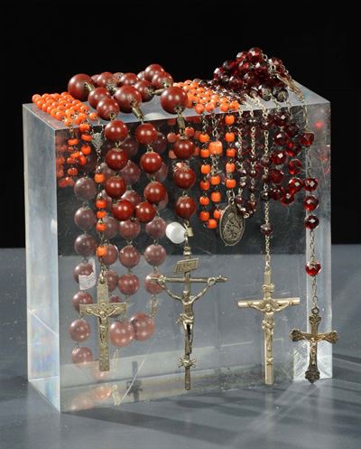 Lotto di Cinque Rosari Antichi in Argento e Materiali Naturali