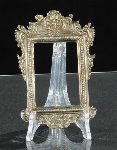 Cornicetta Rettangolare in Argento Sbalzato e Cesellato, Italia XVIII Secolo