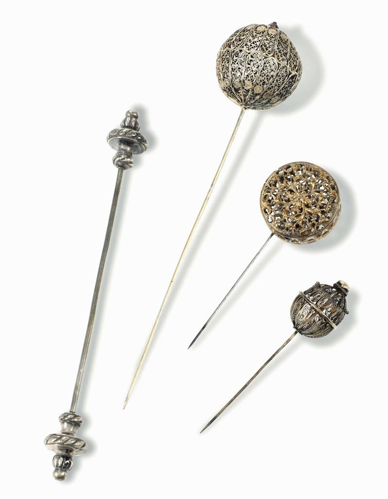 Four filigree hairpins, Italy, 17-1800s  - Auction Collectors' Silvers - II - Cambi Casa d'Aste