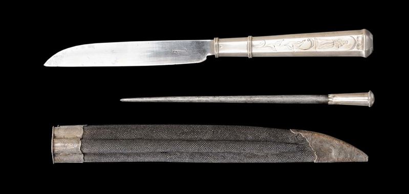 Set di coltello e affilatore con manico in argento cesellato, Europa centrale XVIII secolo  - Auction Antiquariato, Argenti e Dipinti Antichi - Cambi Casa d'Aste