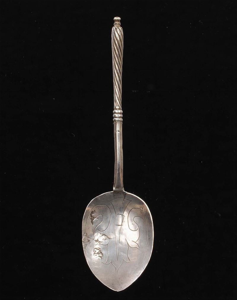 Piccolo cucchiaio in argento fuso e cesellato, Venezia XVII-XVIII secolo  - Auction Italian and European Silver Collection  - II - Cambi Casa d'Aste