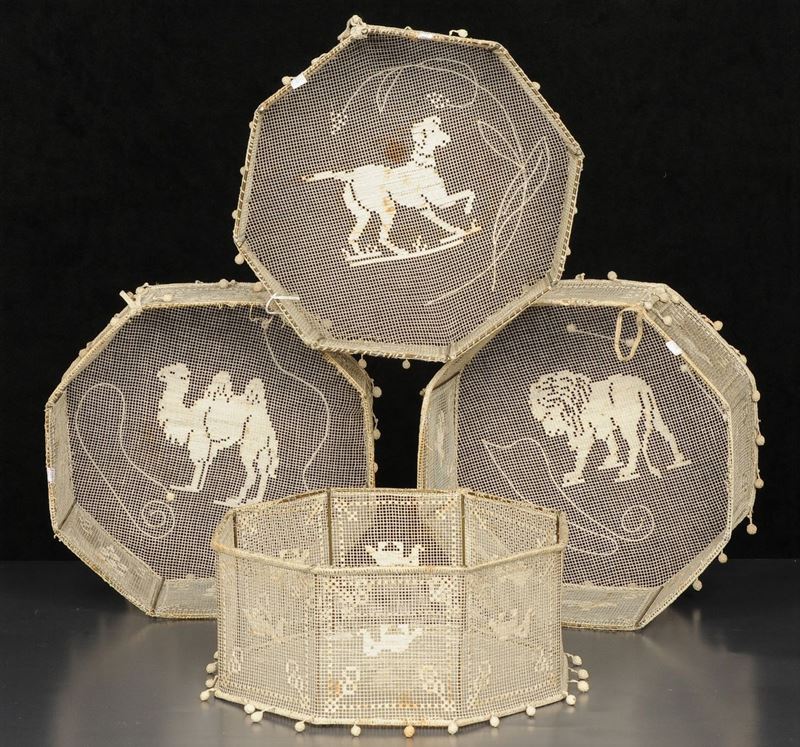 Quattro copri alimenti, XIX-XX secolo  - Auction Antique and Old Masters - Cambi Casa d'Aste