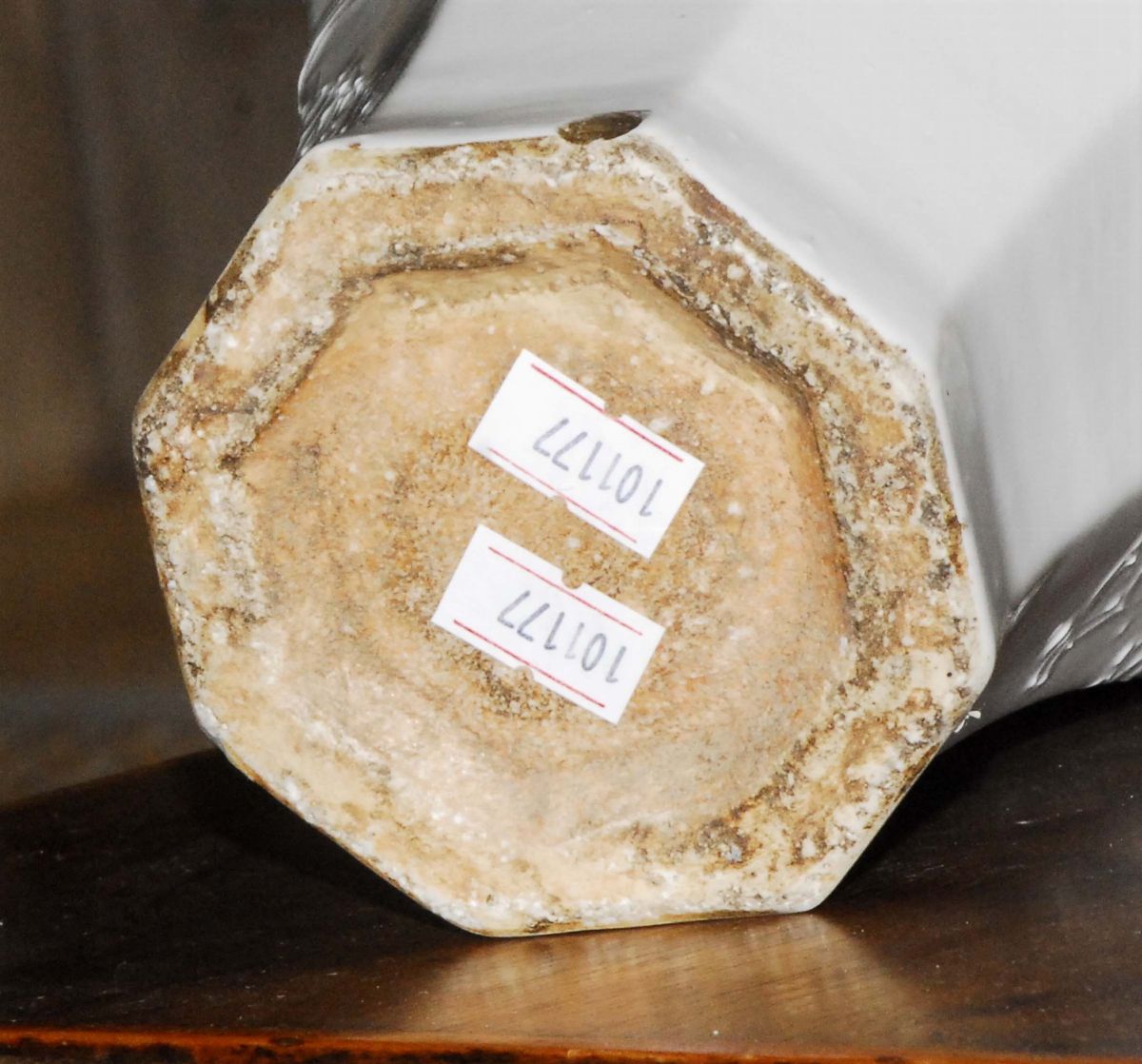 Vaso in Porcellana Bianca, Cina XVIII Secolo