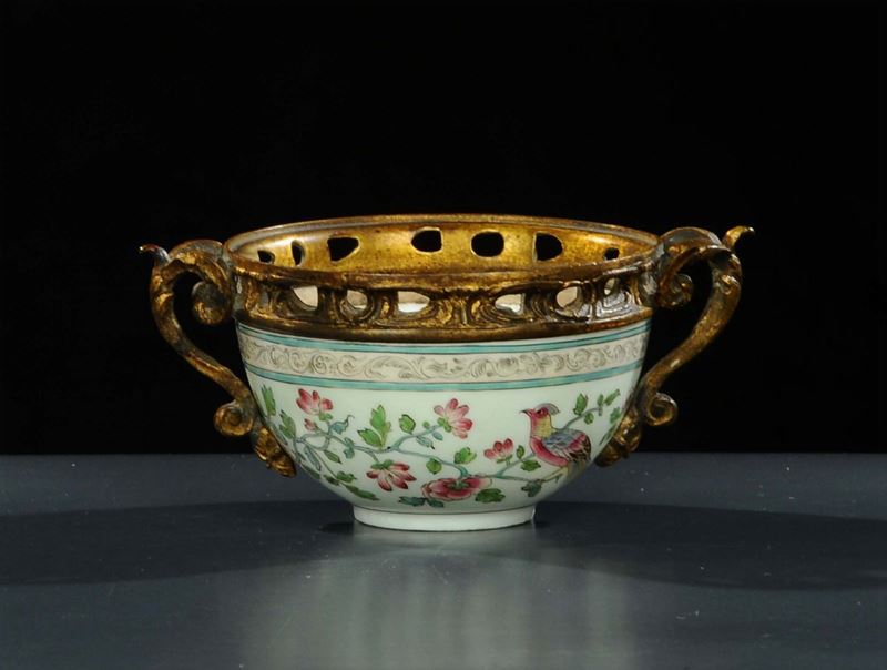 Tazzina montata a bronzo, Cina XVIII secolo  - Asta Arte Orientale - Cambi Casa d'Aste