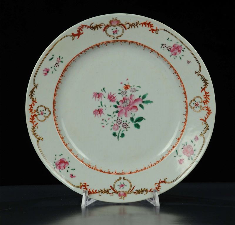 Piatto in porcellana, Cina XVIII secolo, periodo rosa  - Asta Arte Orientale - Cambi Casa d'Aste