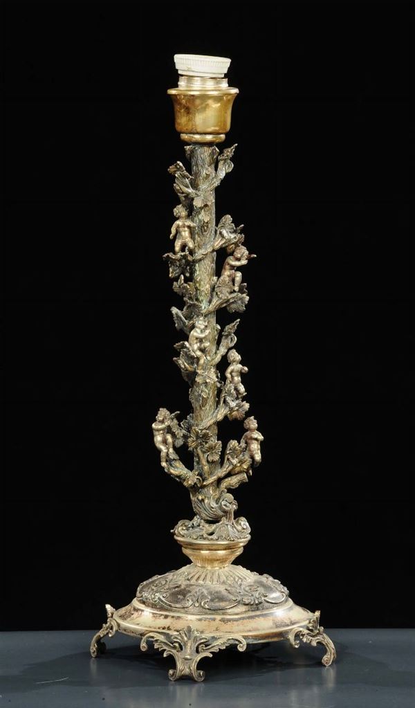 Candeliere in argento a una luce, gr. 1000 circa, inizio XX secolo