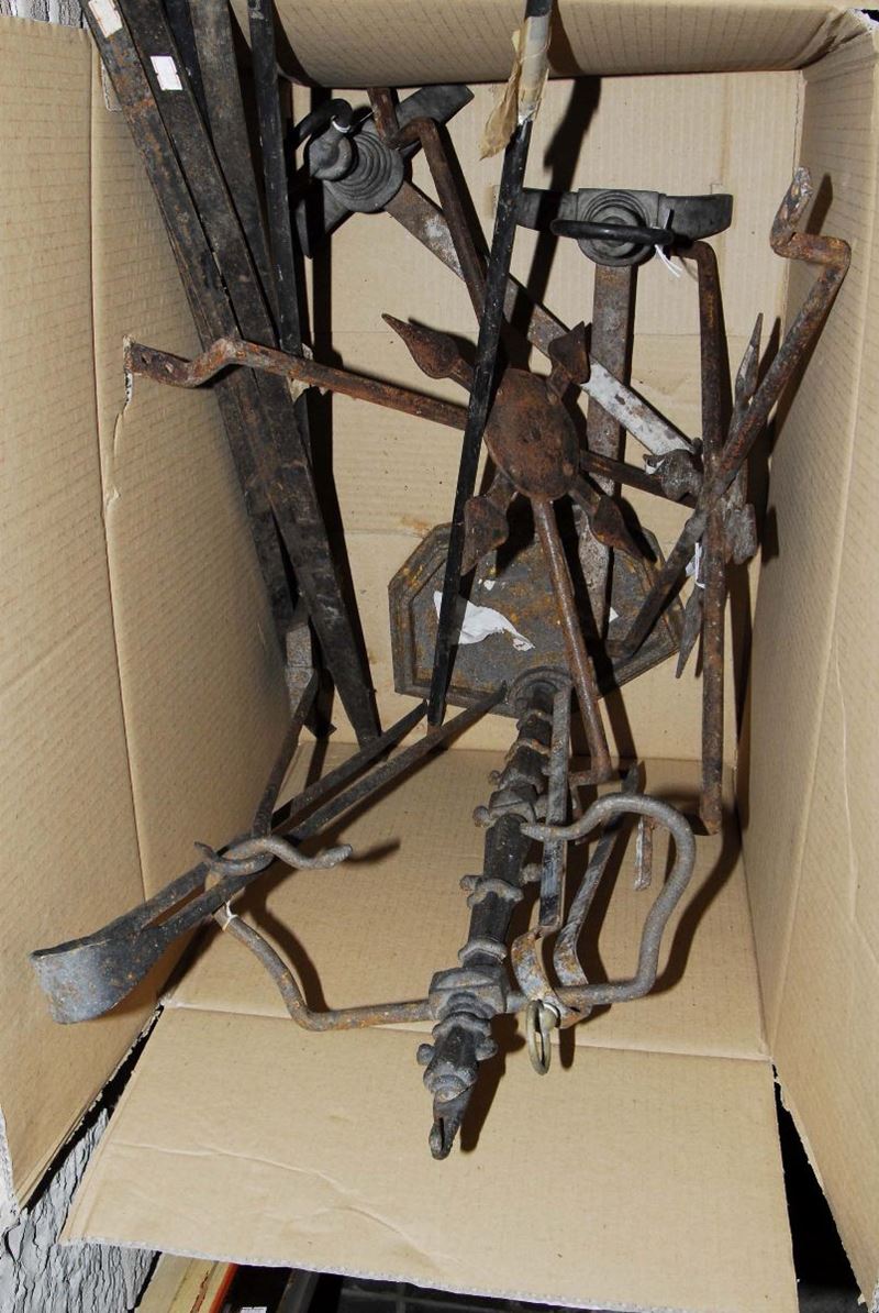 Lotto misto di ferri da camino e simili  - Asta Antiquariato, Argenti e Dipinti Antichi - Cambi Casa d'Aste