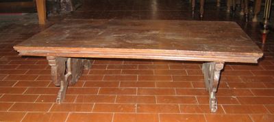 Modello di Tavolo Rinascimentale in Noce, Toscana XVIII Secolo