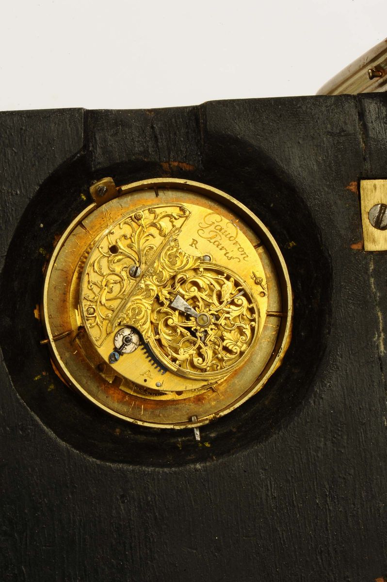 Porta Orologi con Cassa in Marqueterie Boulle Firmato Gaudron a Paris, Francia 1720 Circa.