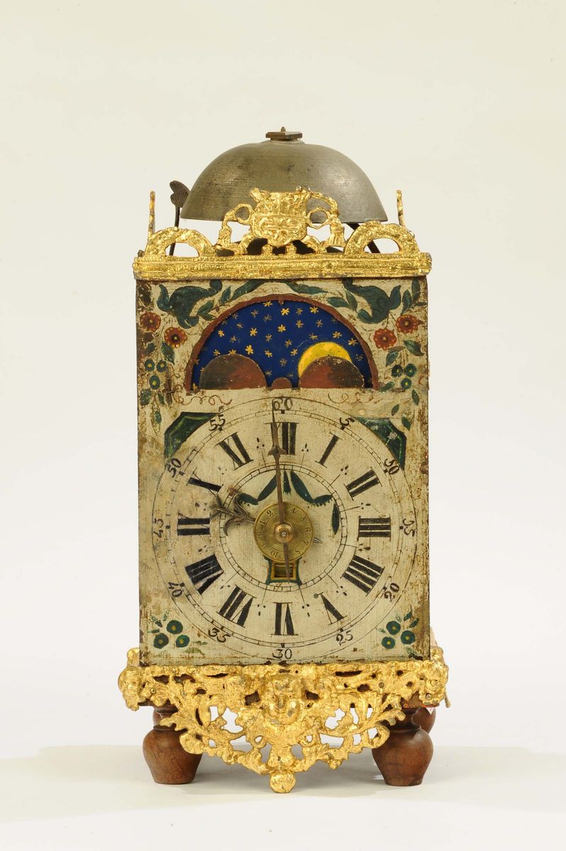 Orologio da Parete Stoelklok con Raro Movimento con Fasi Luna e Datario, Olanda 1760 Circa