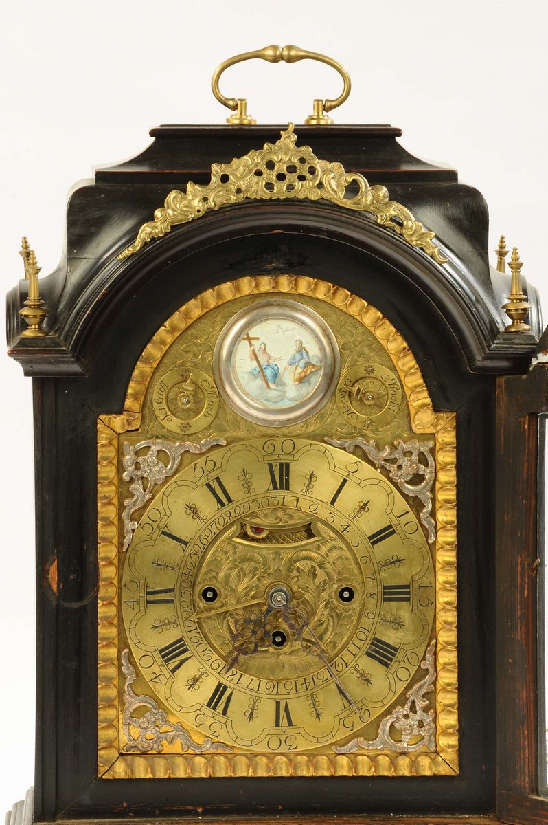 Orologio da Tavolo in Legno Ebanizzato, Quadrante in Bronzo Riccamente Decorato, Austria Metà XVI...
