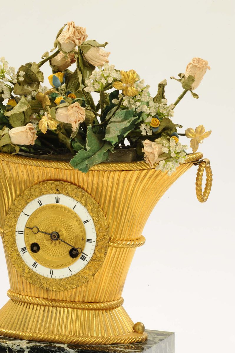 Rara Pendola a Cesto con Fiori di Carta, Francia Inizi XIX Secolo
