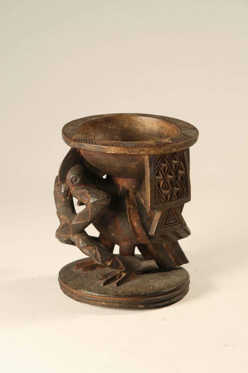 Coppa pe la divinazione agere ifa, Yoruba (Nigeria)  - Asta Arte Africana - Cambi Casa d'Aste
