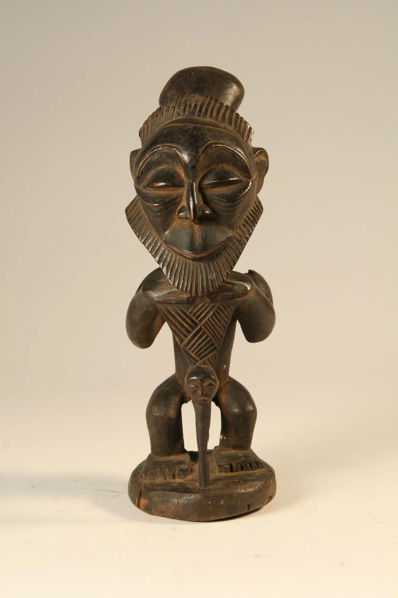 Figura di antenato, Kusu (Repubblica Democratica del Congo)  - Asta Arte Africana - Cambi Casa d'Aste