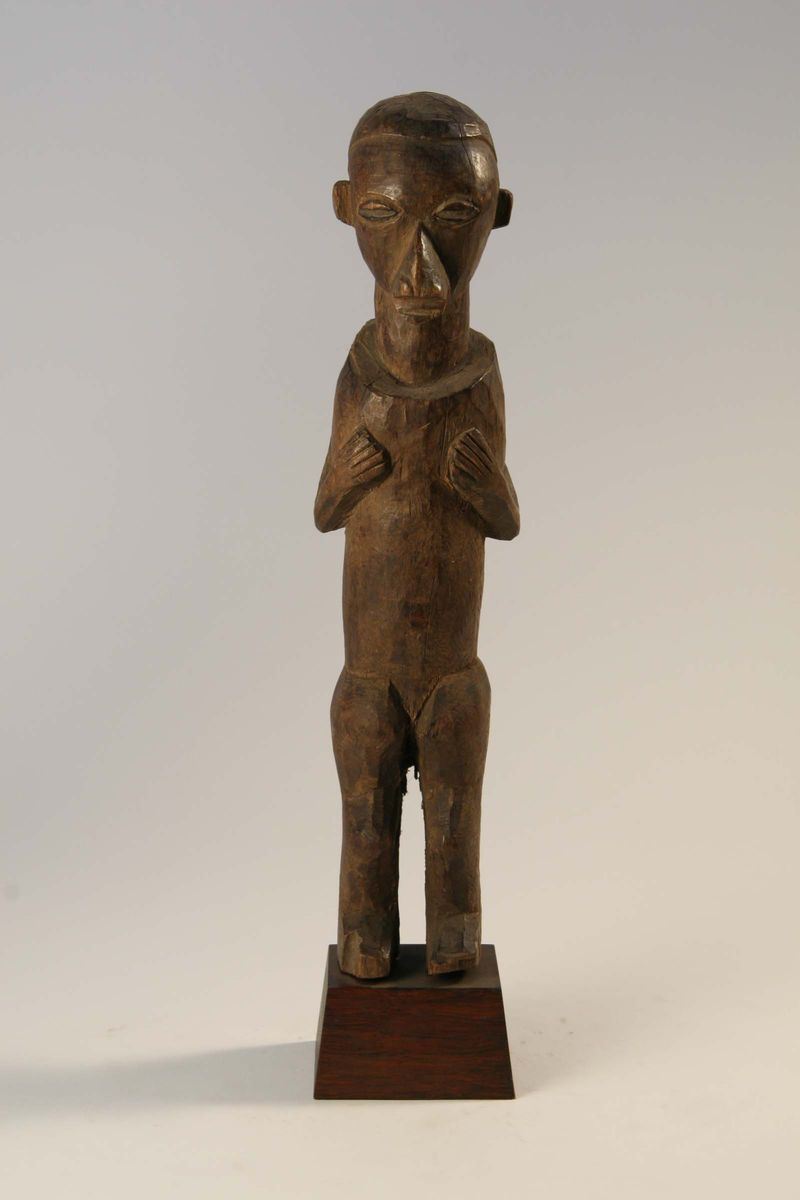 Figura di antenato, Kasongo (Repubblica Democratica del Congo)  - Asta Arte Africana - Cambi Casa d'Aste