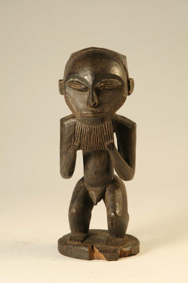 Figura di antenato, Kusu (Repubblica Democratica del Congo)  - Asta Arte Africana - Cambi Casa d'Aste