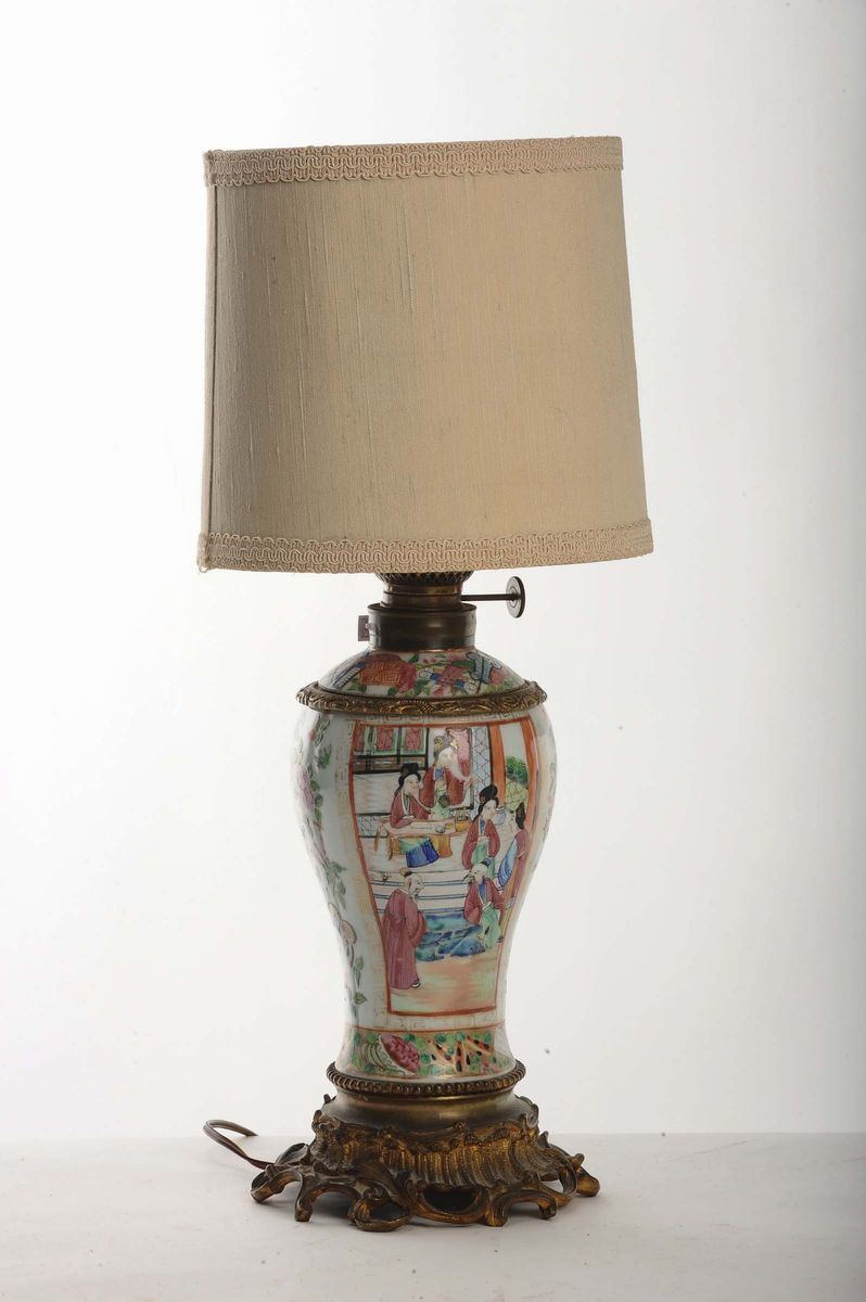 Vaso in porcellana di Canton trasformato in lampada  - Auction Antiques and Old Masters - Cambi Casa d'Aste