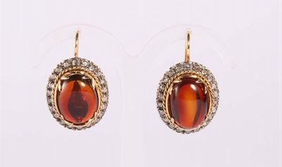 Orecchini con Simetite (ambra Rossa) e Diamanti