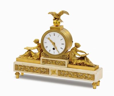 Pendola in Marmo e Bronzo Dorato Decorato con Fregi a Motivi Floreali, Inghilterra Inizio XIX Sec...