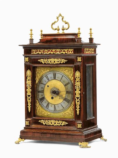 Orologio Romano con Cassa in Legno Lastronato in Palissandro e Ricchi Fregi Dorati, Metà del XVII...
