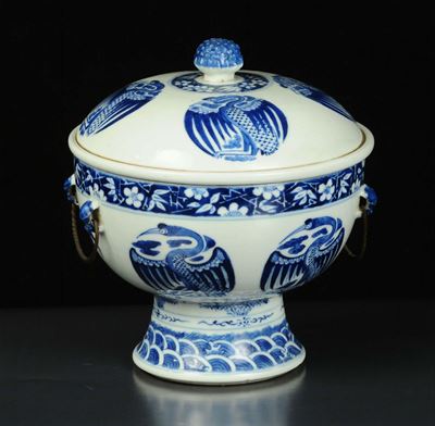 Zuppierina in Porcellana con Coperchio, Cina XX Secolo