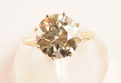 Anello Solitaire di Ct 5,50 Circa
